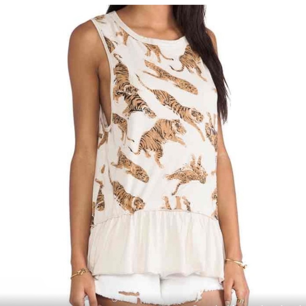 NWOT Chaser Women’s Tumblin Tigers Peplum Tank - Beige